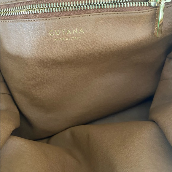 Cuyana crossbody/shoulder bag - Picture 5 of 9